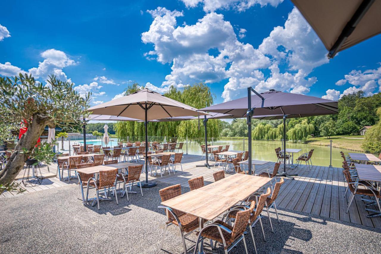 Le Camping Grand Cerf Hotel Gimouille Bagian luar foto