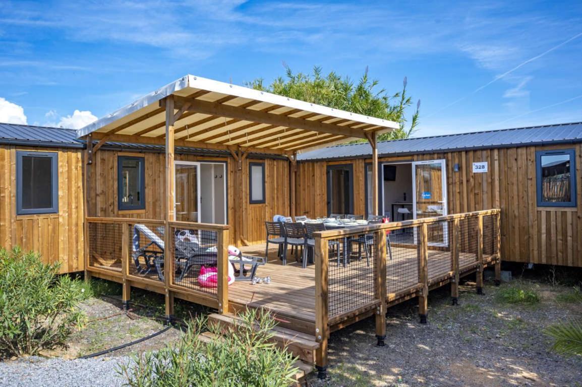 Le Camping Grand Cerf Hotel Gimouille Bagian luar foto