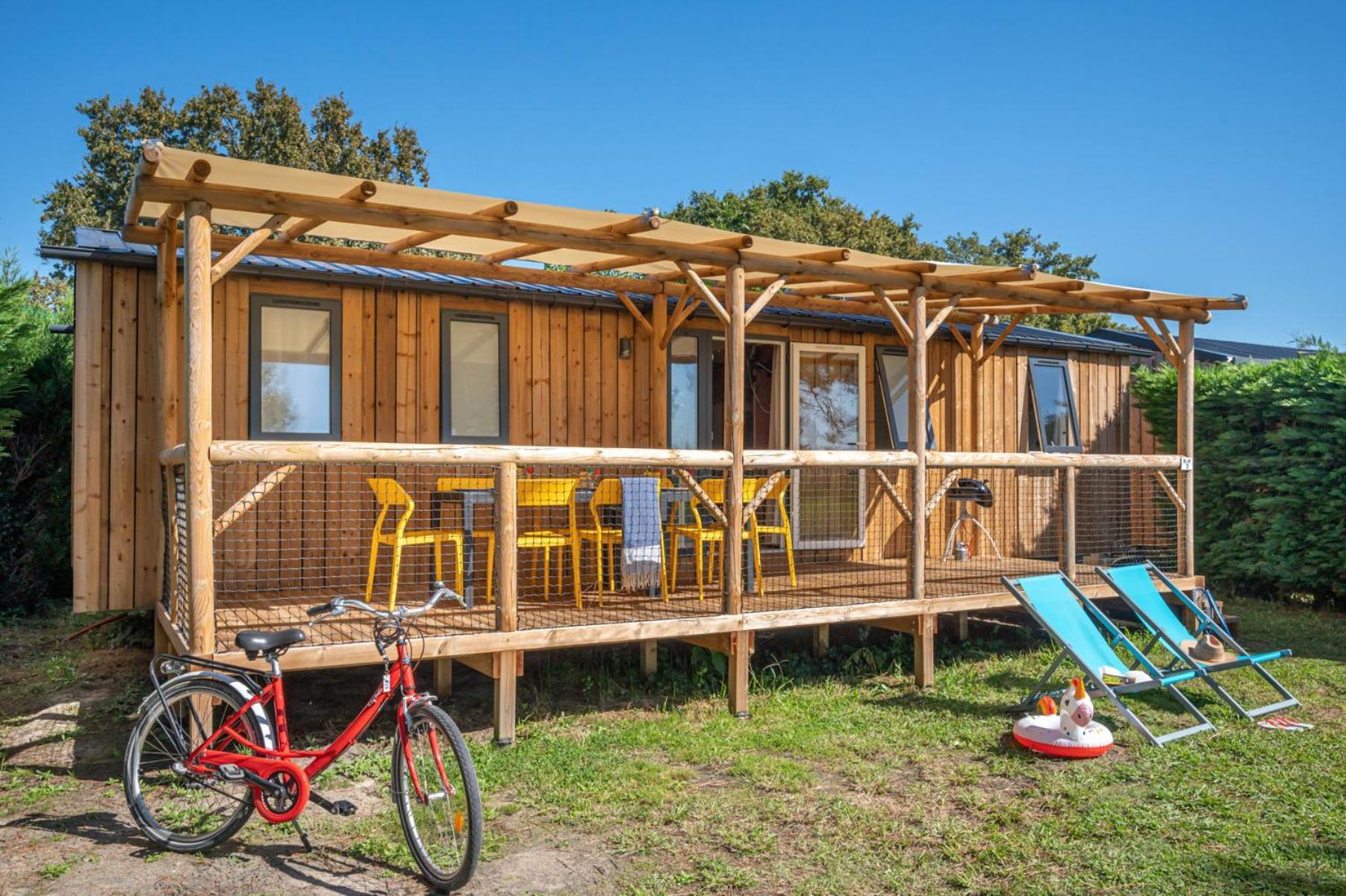 Le Camping Grand Cerf Hotel Gimouille Bagian luar foto