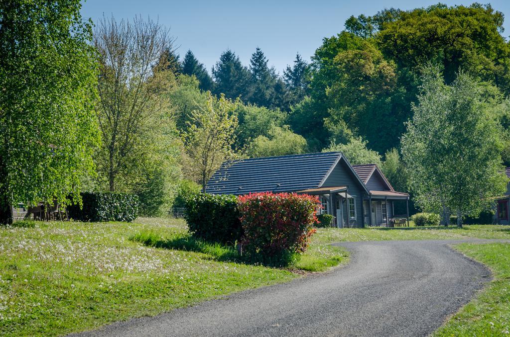 Le Camping Grand Cerf Hotel Gimouille Bagian luar foto