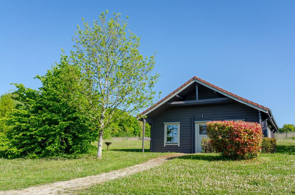 Le Camping Grand Cerf Hotel Gimouille Bagian luar foto