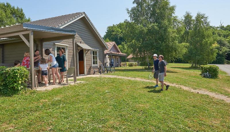 Le Camping Grand Cerf Hotel Gimouille Bagian luar foto